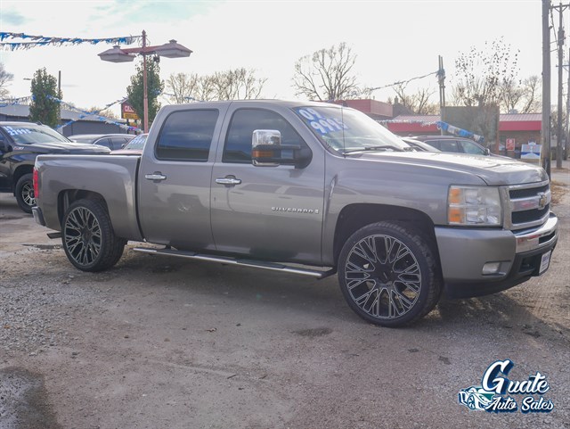 Chevrolet Silverado photo 10