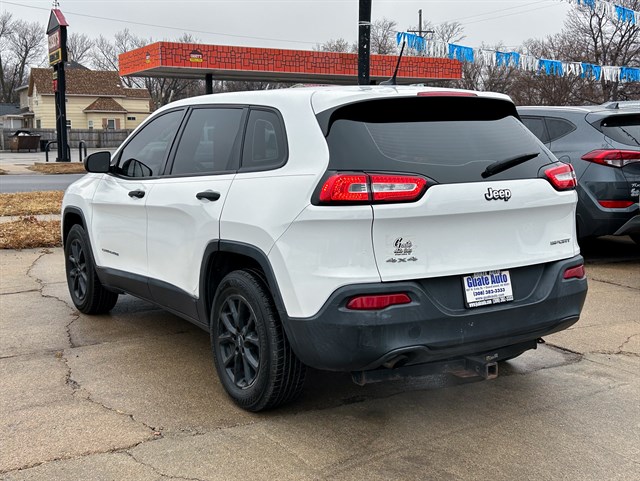 Jeep Cherokee photo 9