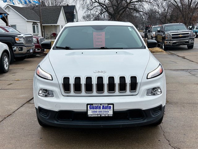 Jeep Cherokee photo 2