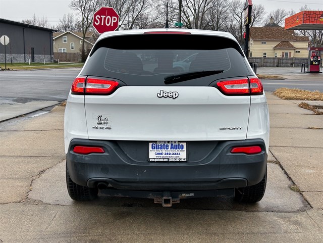 Jeep Cherokee photo 10
