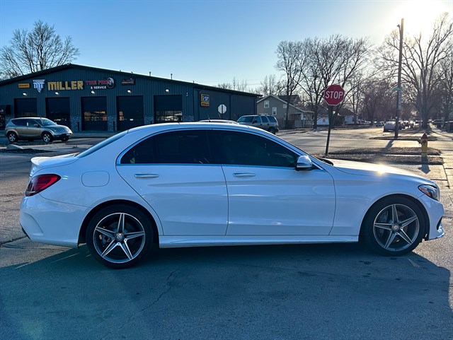 Mercedes-Benz C-Class photo 8