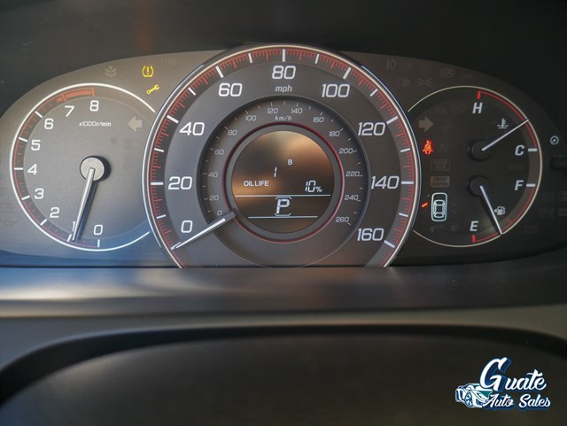 Honda Accord photo 7