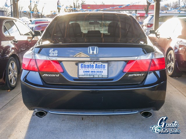 Honda Accord photo 12
