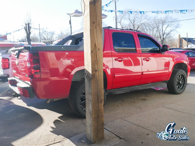 Chevrolet Avalanche photo 12