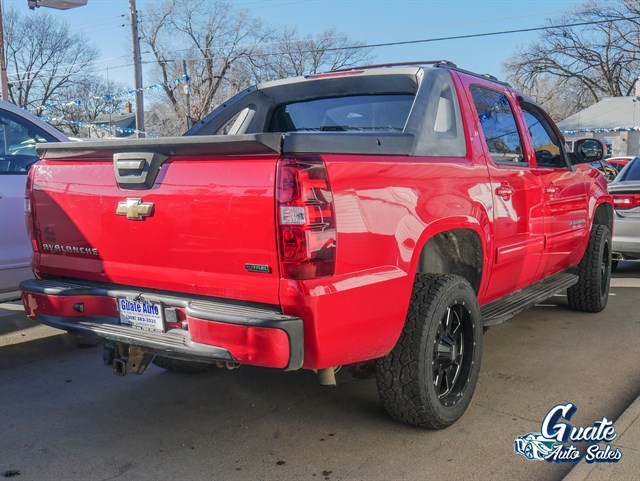 Chevrolet Avalanche photo 11