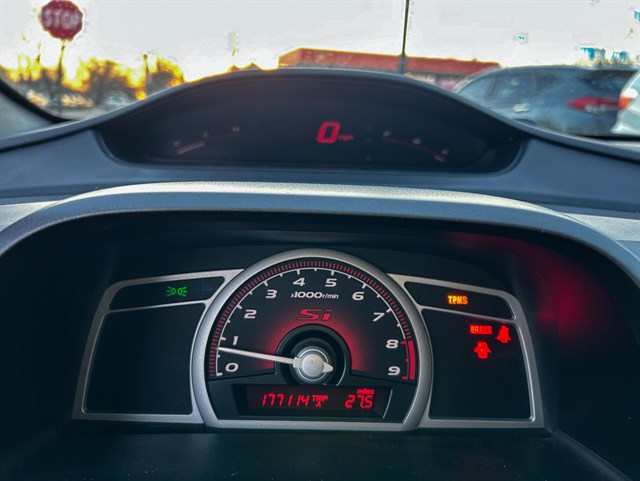 Honda Civic photo 10