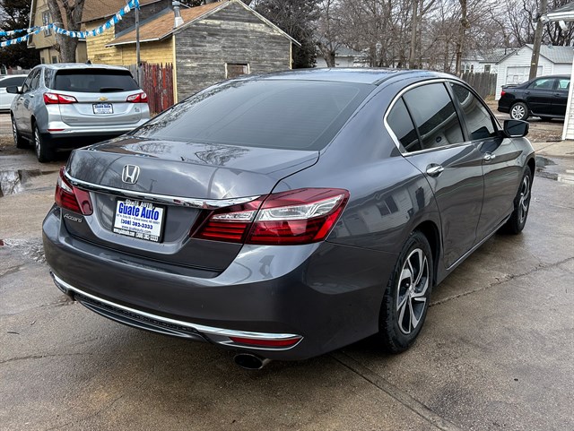 Honda Accord photo 7