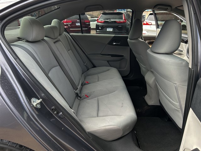 Honda Accord photo 16