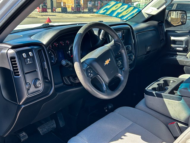 Chevrolet Silverado photo 4