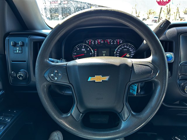 Chevrolet Silverado photo 5