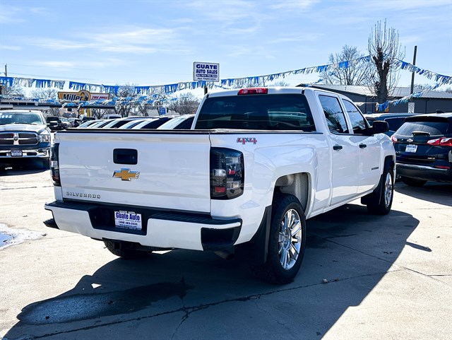 Chevrolet Silverado photo 14