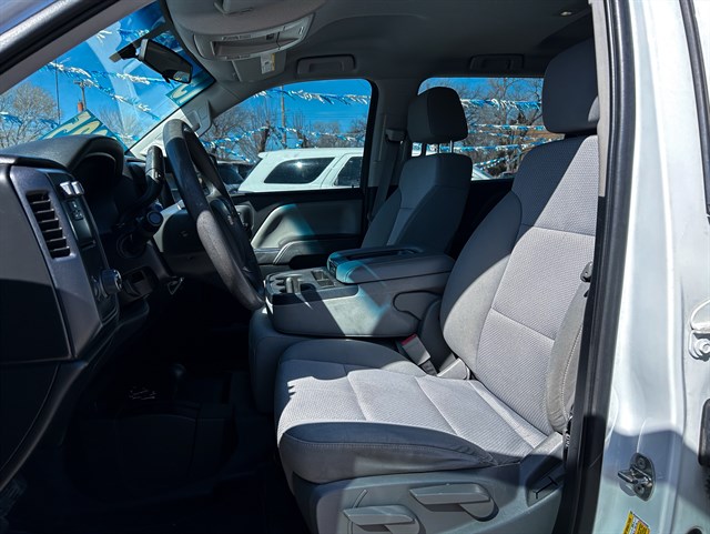Chevrolet Silverado photo 8
