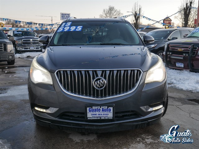 Buick Enclave photo 2