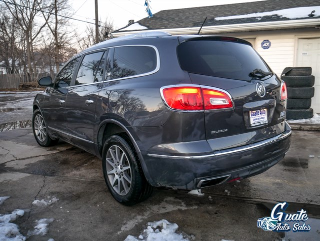 Buick Enclave photo 10