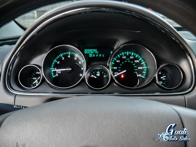 Buick Enclave photo 6