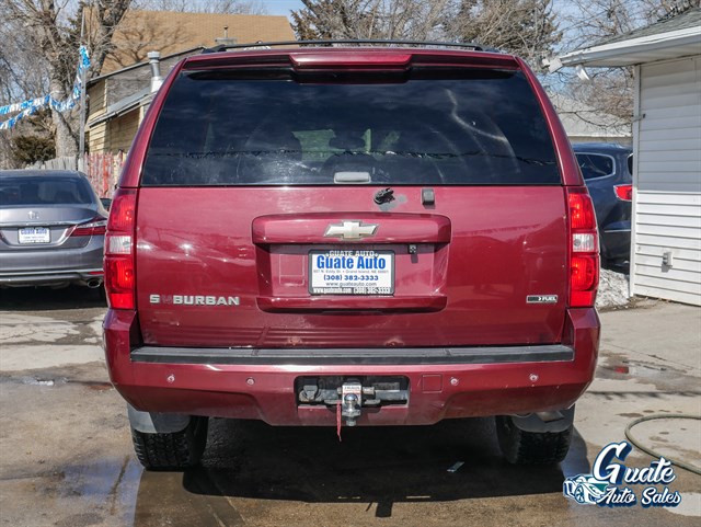 Chevrolet Suburban photo 10
