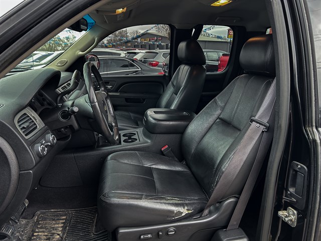 Chevrolet Silverado photo 12