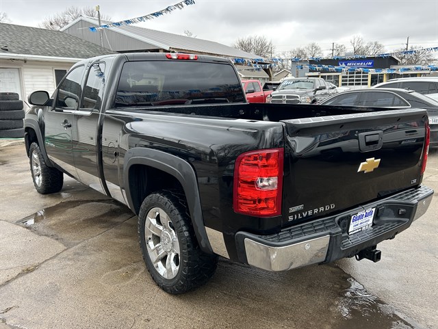 Chevrolet Silverado photo 9