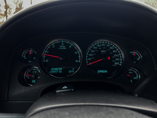 Chevrolet Silverado photo 6