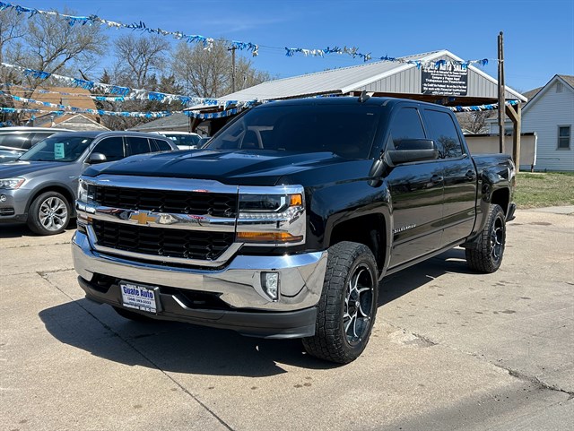 Chevrolet Silverado photo 3