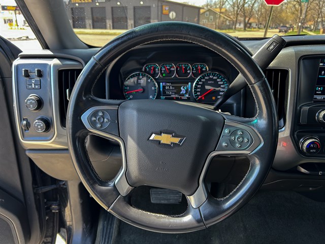 Chevrolet Silverado photo 11
