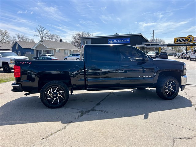 Chevrolet Silverado photo 8