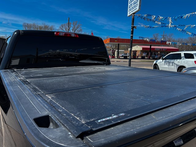Chevrolet Silverado photo 17