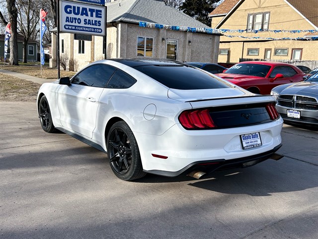 Ford Mustang photo 13