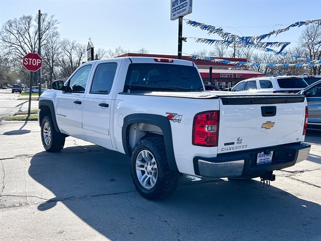 Chevrolet Silverado photo 8