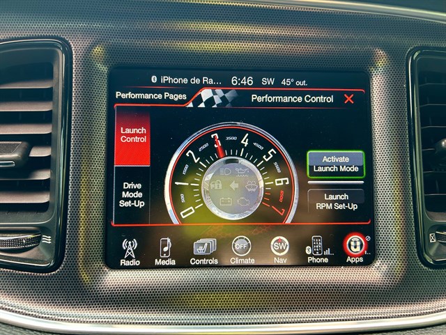 Dodge Challenger photo 8