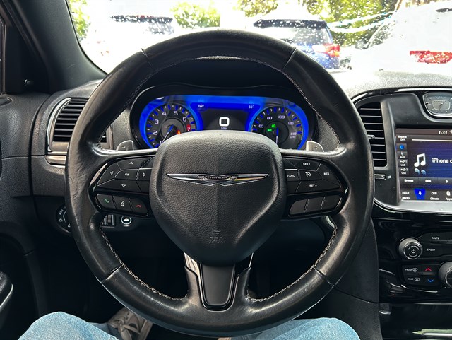 Chrysler 300 photo 5