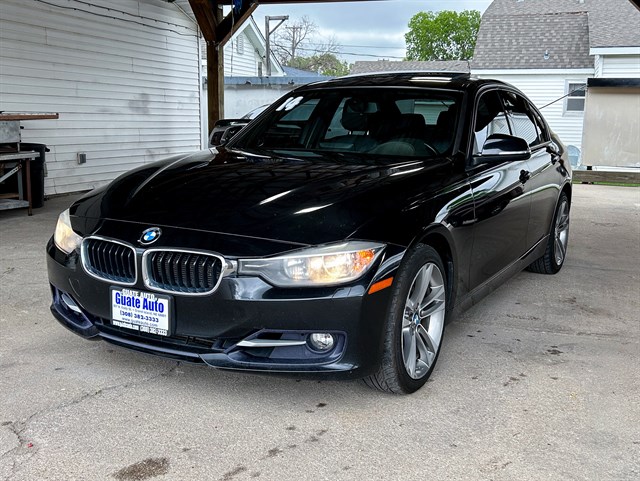 BMW 3 Series photo 3
