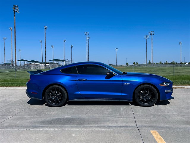 Ford Mustang photo 9