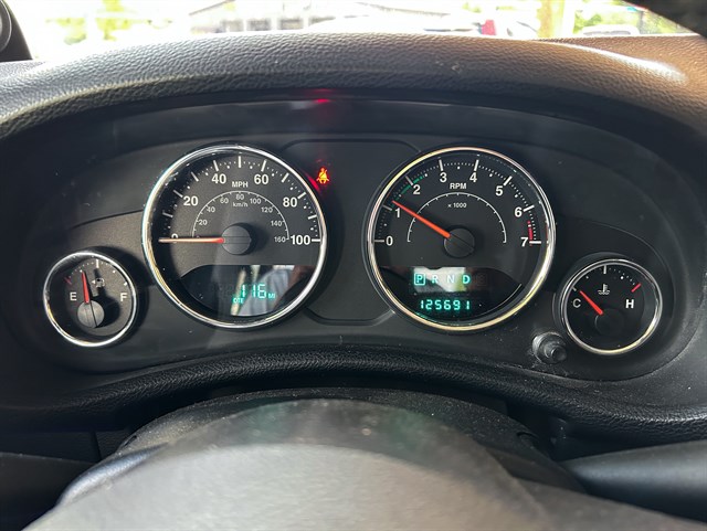 Jeep Wrangler photo 12