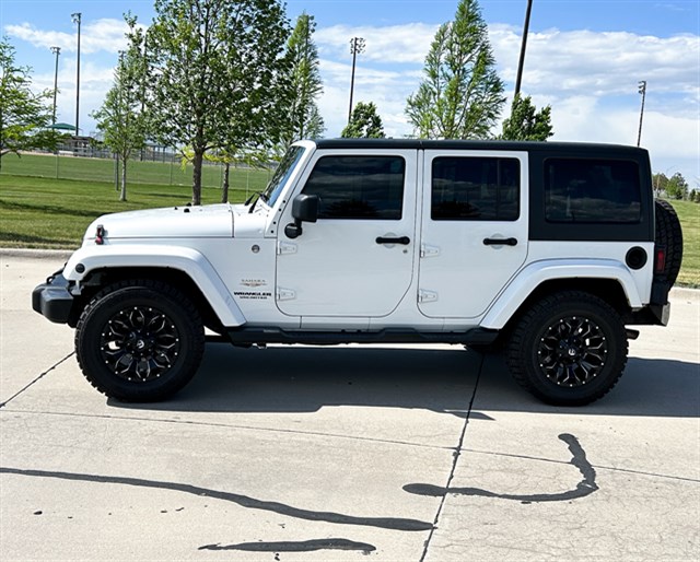 Jeep Wrangler photo 4