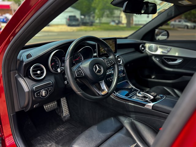 Mercedes-Benz C-Class photo 4