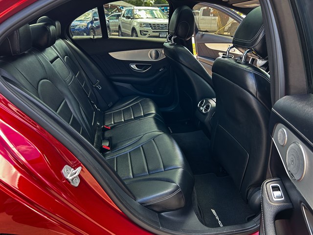 Mercedes-Benz C-Class photo 21