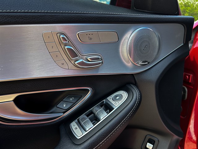 Mercedes-Benz C-Class photo 18