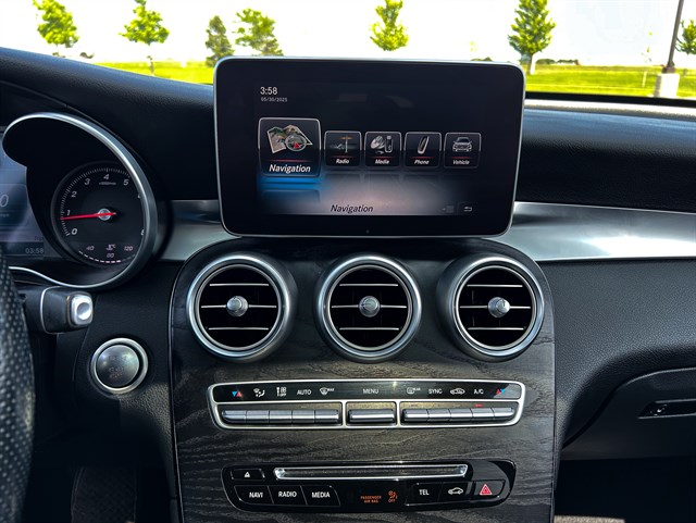 Mercedes-Benz GLC-Class photo 8