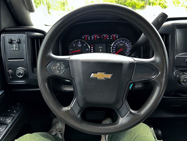 Chevrolet Silverado photo 5