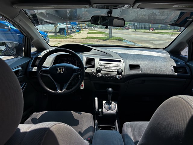Honda Civic photo 4