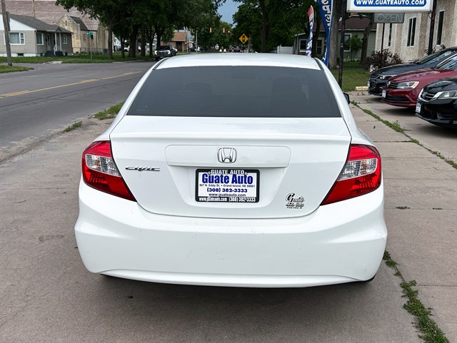 Honda Civic photo 8