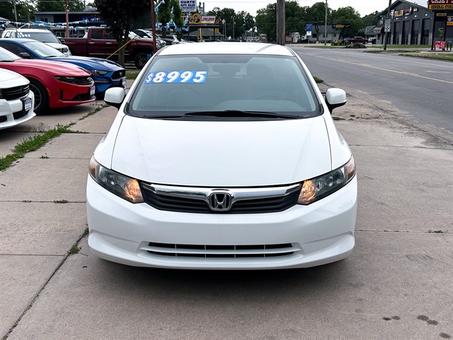 Honda Civic photo 2
