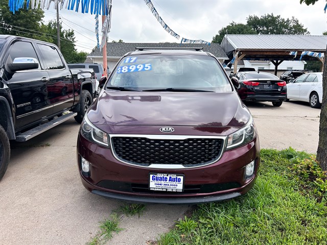 Kia Sedona photo 2