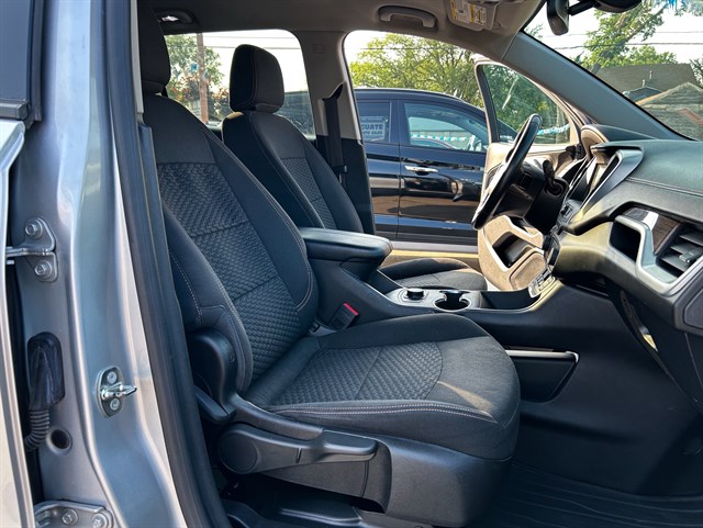 GMC Terrain photo 17