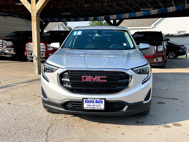 GMC Terrain photo 2
