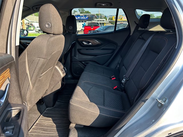 GMC Terrain photo 14
