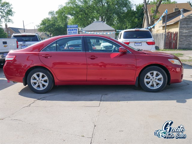 Toyota Camry photo 12