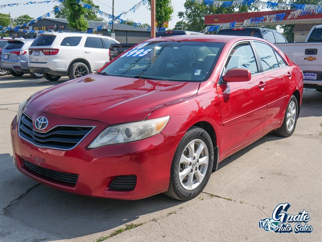 Toyota Camry photo 3
