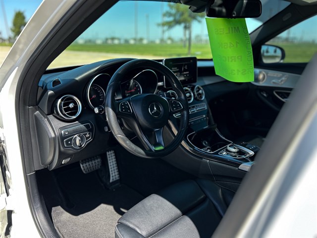 Mercedes-Benz C-Class photo 4